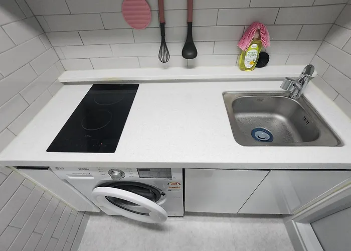 Nj Affordable And Cozy Near Nakseongdae Station Apartment Seoul