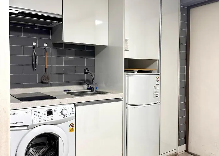 Nj Affordable And Cozy Near Nakseongdae Station Apartment Seoul