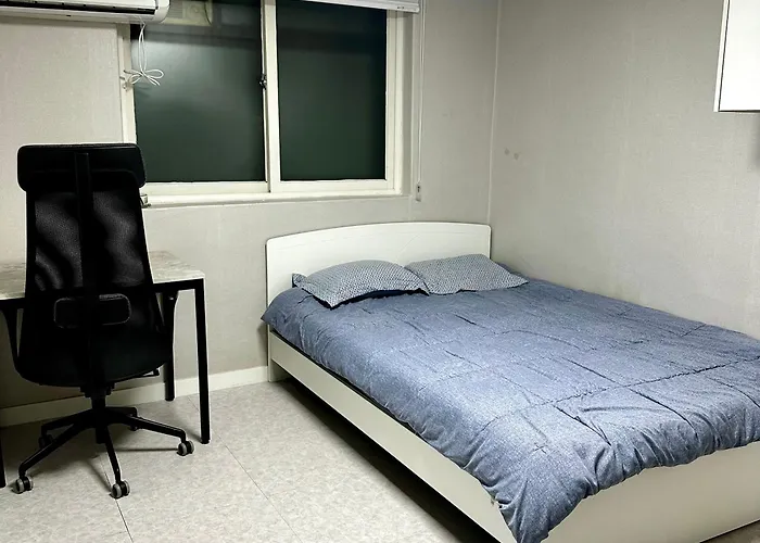 Nj Affordable And Cozy Near Nakseongdae Station Apartment Seoul