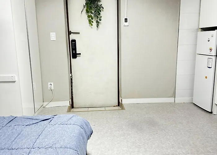 Nj Affordable And Cozy Near Nakseongdae Station Apartment *